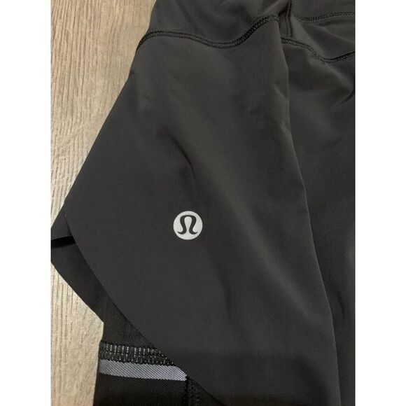 Lululemon Quick Space skirt sz 6 - Picture 3 of 10